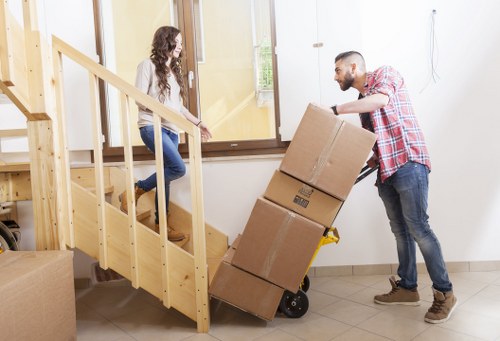 Flexible local van hire service in Catford for moving support